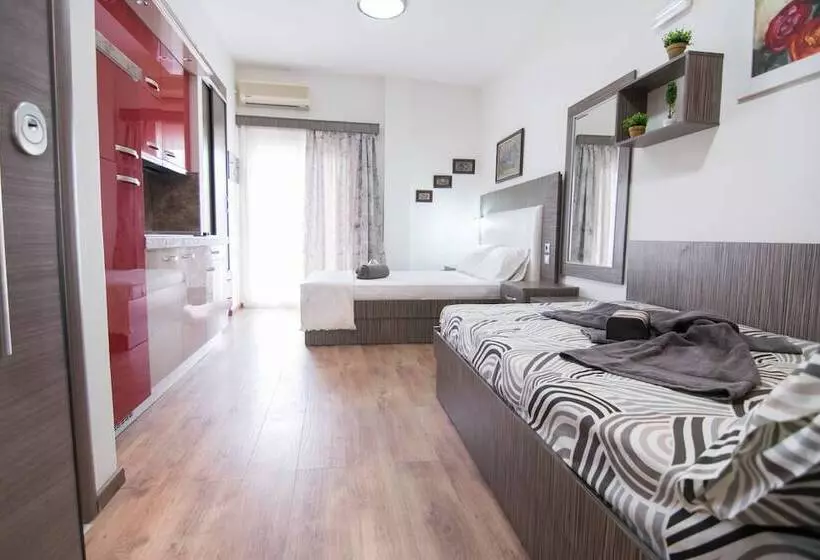 Avra Comfort Rooms  Family