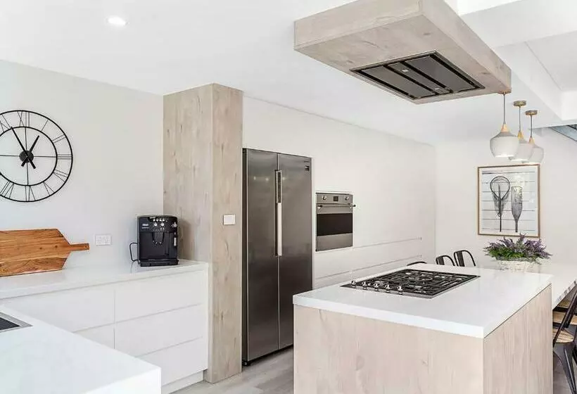 La Luna Shoal Bay 30 Horace St Shoal Bay