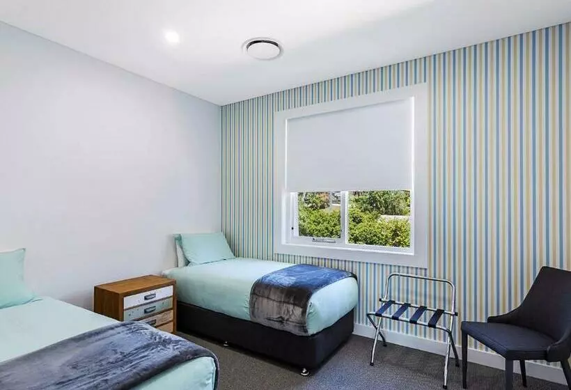 La Luna Shoal Bay 30 Horace St Shoal Bay