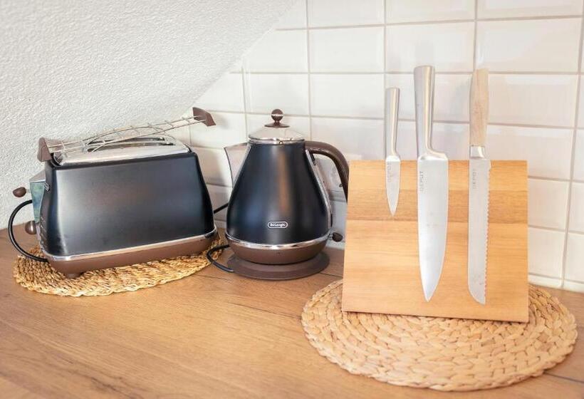 Sohana Lifestyle Apartments I Leilani S & Saskia S Home I Rust