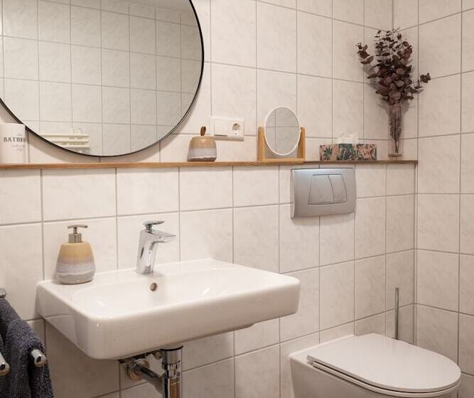 Sohana Lifestyle Apartments I Leilani S & Saskia S Home I Rust