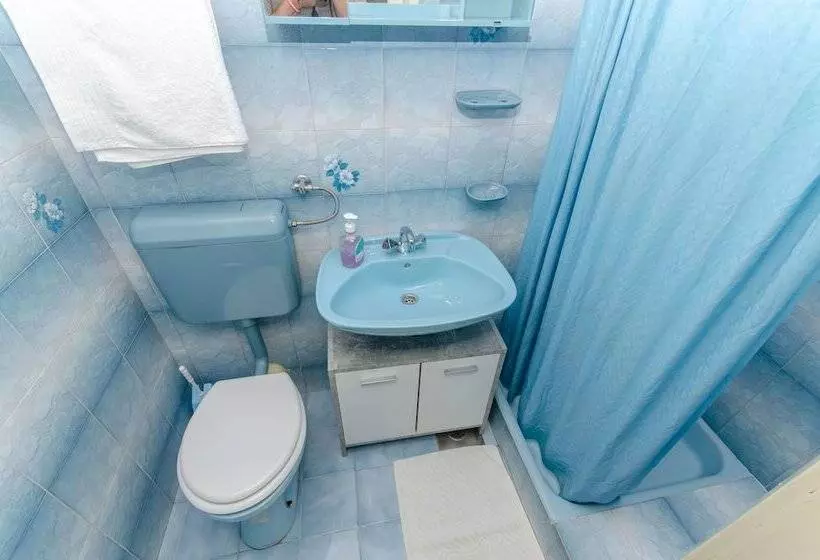 Apartment And Rooms Ivan