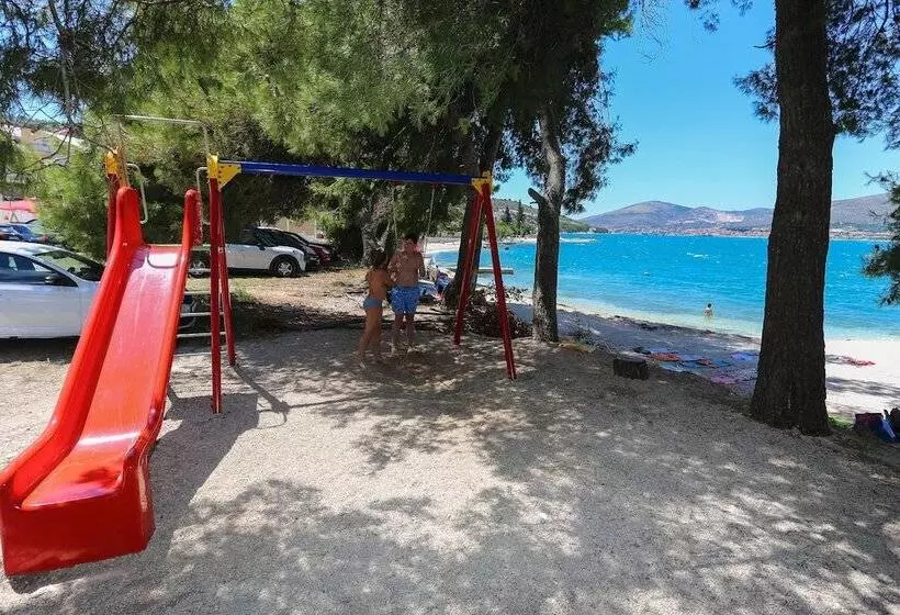 Apartments Villa Niko With Pool