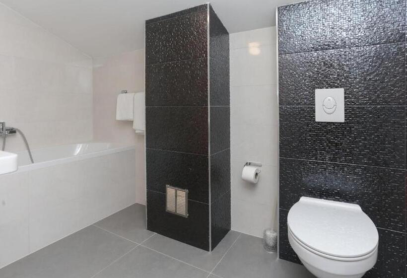 Apartments Villa Niko With Pool