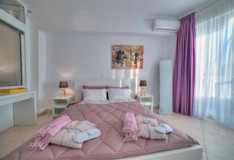 Downtown Glyfada Smart Apartment