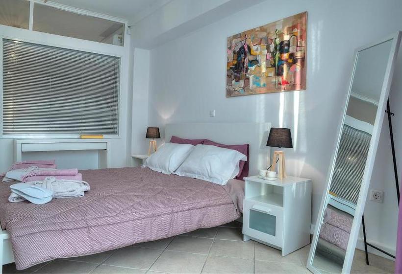 Downtown Glyfada Smart Apartment