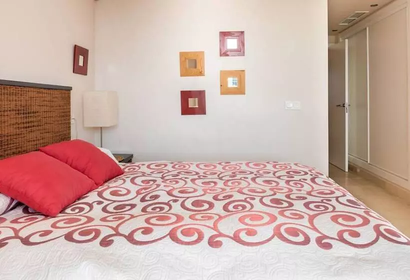 Espectacular Terraza Con Vistas Al Mar