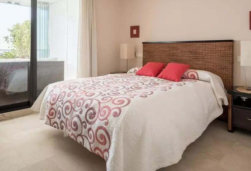 Espectacular Terraza Con Vistas Al Mar