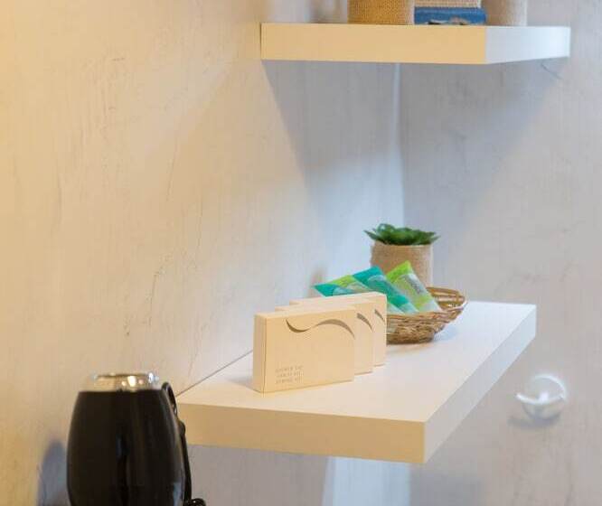 L Apartment Blanc Dans Le Centre De Glyfada