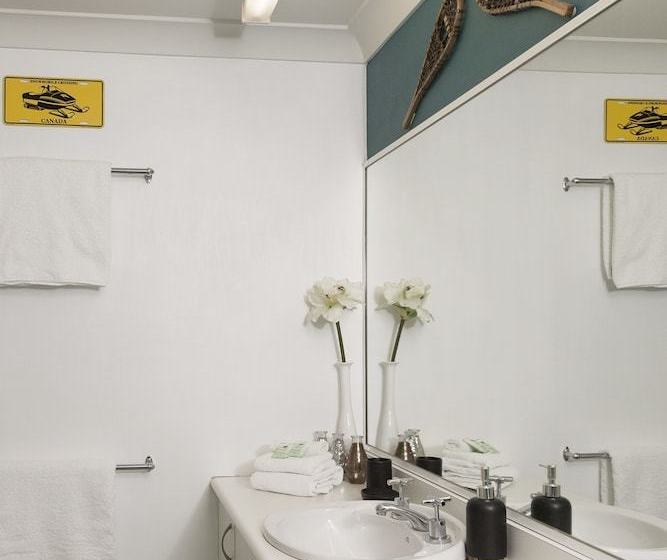 Razorback 6  Razorback Plaza Jindabyne