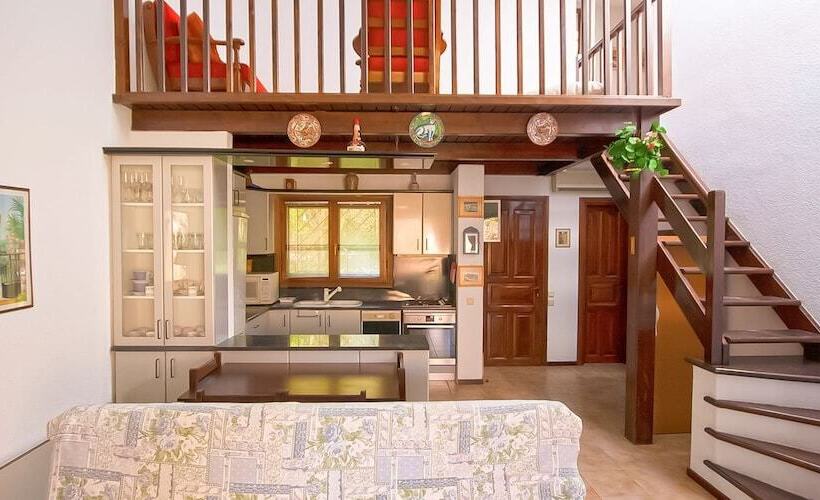 Villa Persephone By Qr Booking