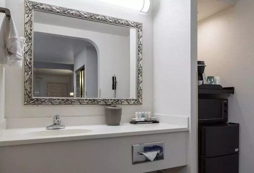 فندق Atherton Park Inn And Suites