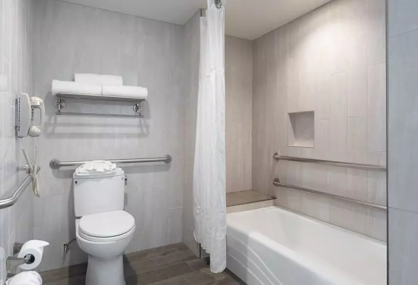 فندق Atherton Park Inn And Suites