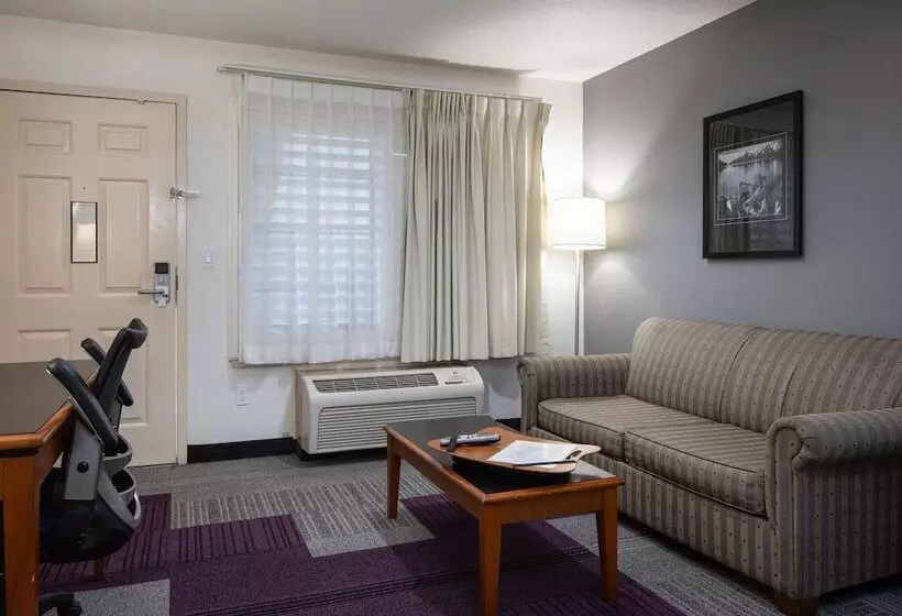 فندق Atherton Park Inn And Suites