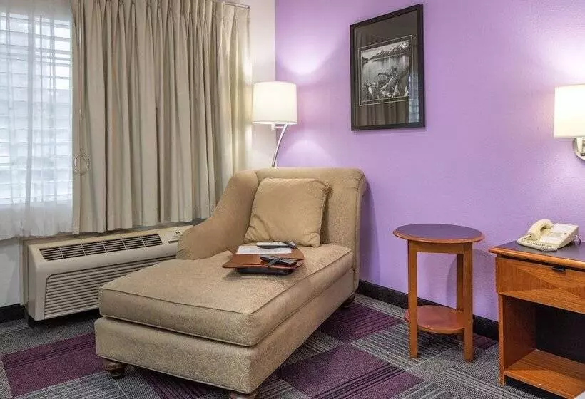 فندق Atherton Park Inn And Suites