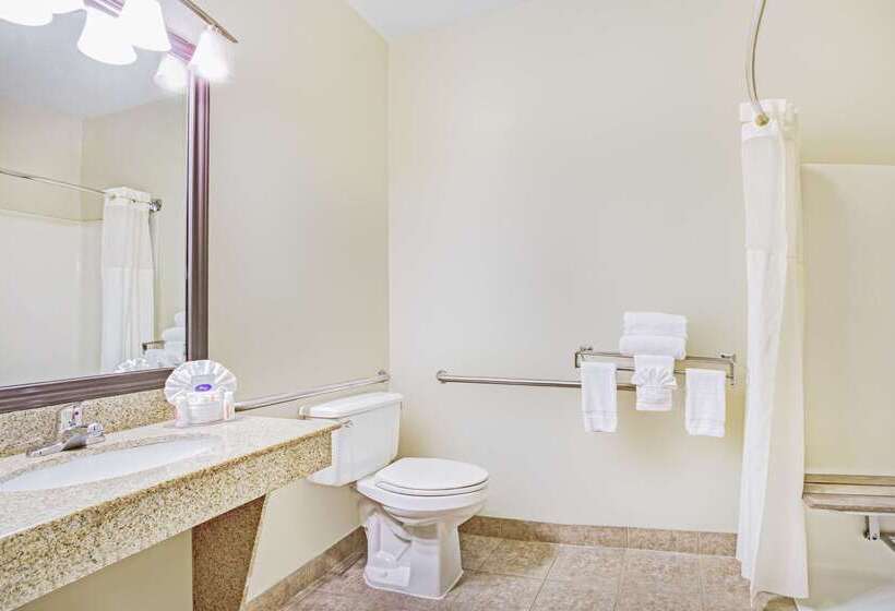 فندق Baymont By Wyndham Dallas/ Love Field