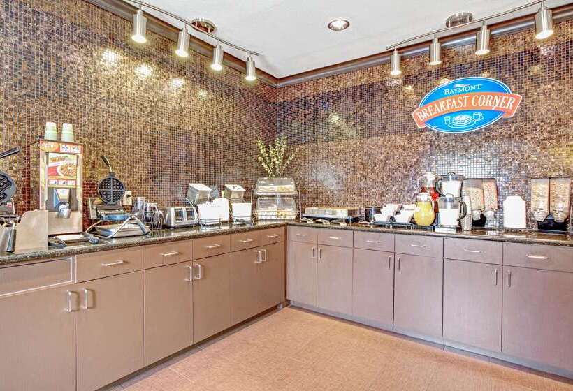 فندق Baymont By Wyndham Dallas/ Love Field