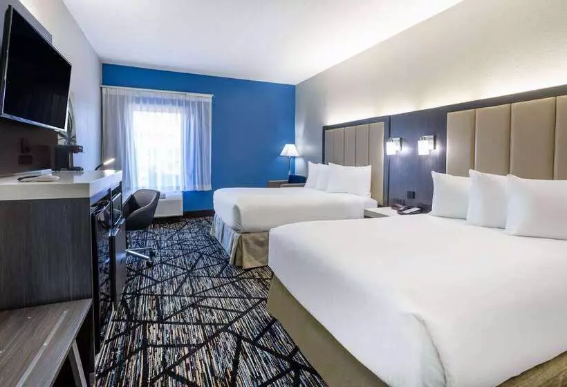 فندق Baymont By Wyndham Lavergne