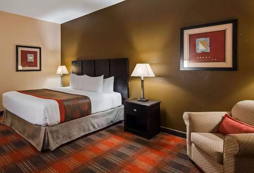 فندق Baymont By Wyndham Lavergne