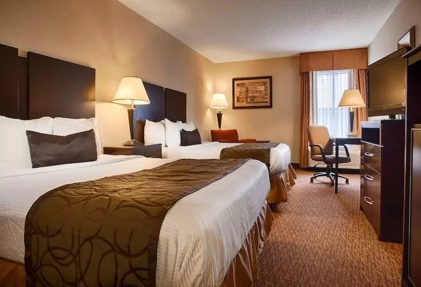 هتل Best Western Plus Edison Inn