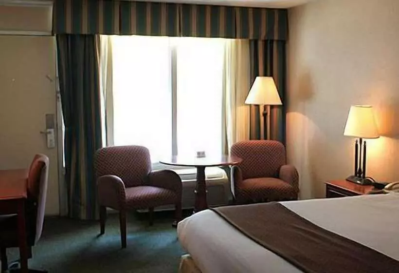 ホテル Chestnut Tree Inn  Cherokee