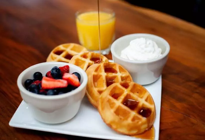 فندق Delamar Traverse City