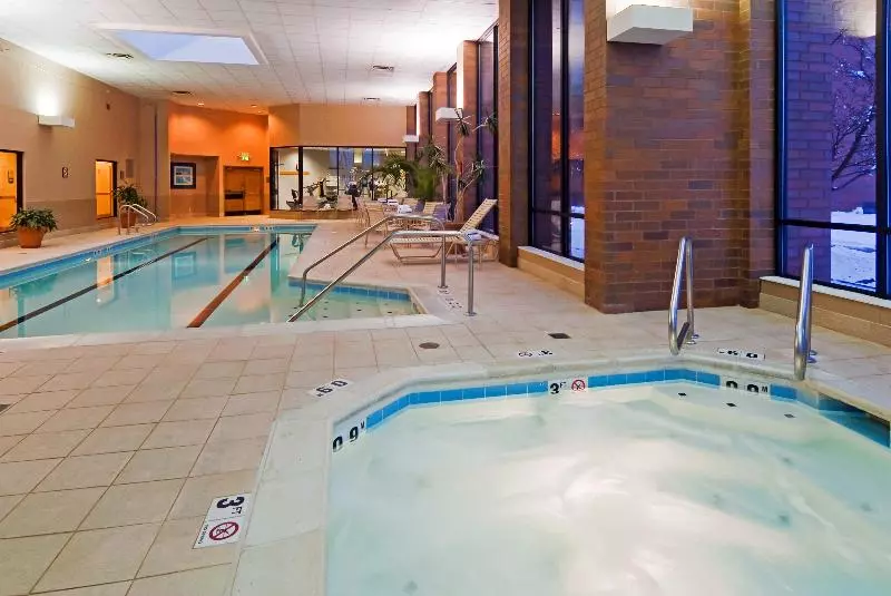 ホテル Holiday Inn Cincinnati Airport, An Ihg
