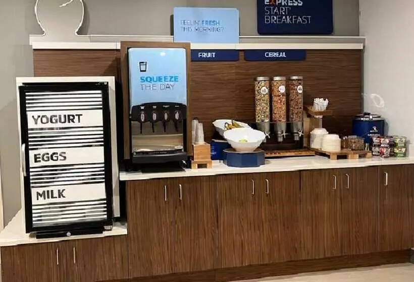 Szálloda Holiday Inn Express Rensselaer, An Ihg