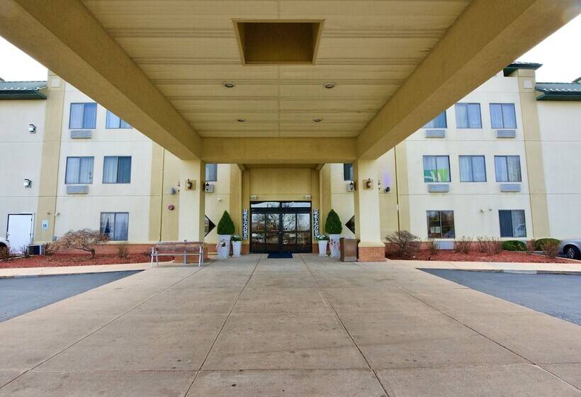 Holiday Inn Express Hotel & Suites Fenton/i 44, An Ihg