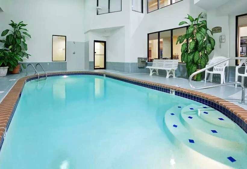 Holiday Inn Express Hotel & Suites Fenton/i 44, An Ihg