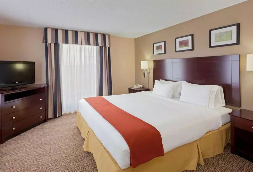 Отель Holiday Inn Express Seaford Route 13