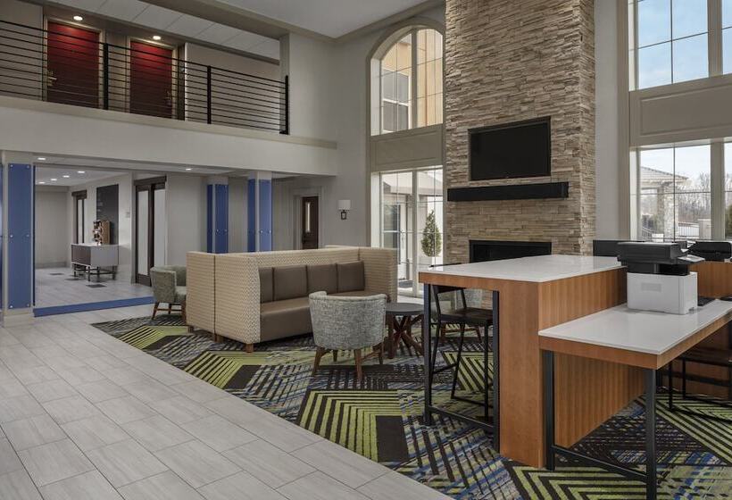 בית מלון כפרי Holiday Inn Express & Suites Asheville Sw Outlet Ctr Area, An Ihg