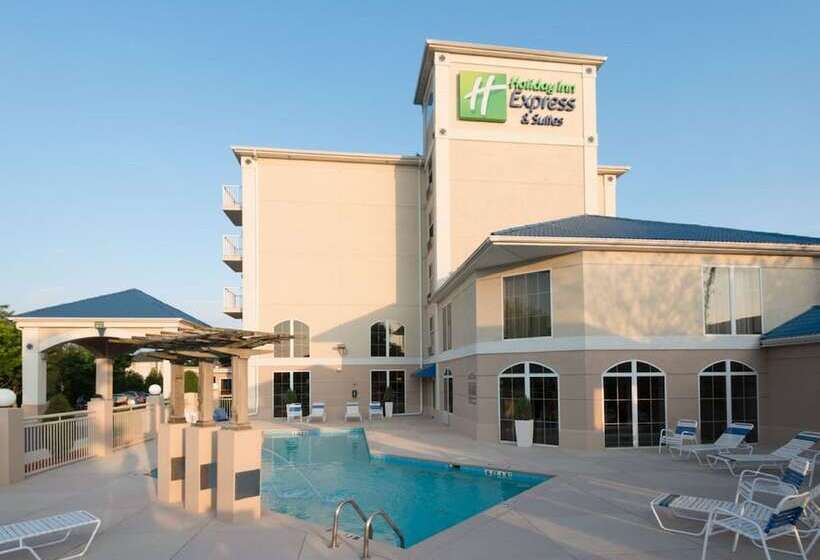 בית מלון כפרי Holiday Inn Express & Suites Asheville Sw Outlet Ctr Area, An Ihg