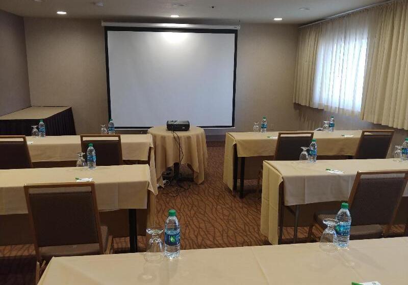 فندق Holiday Inn Santa Ana Orange County Airport, An Ihg