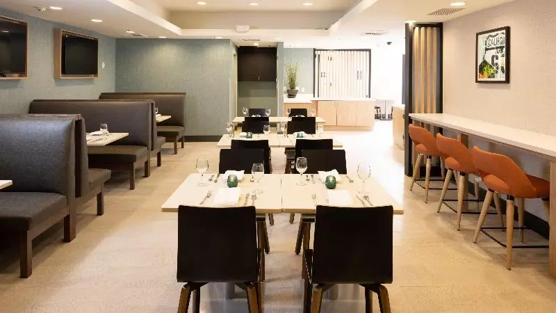 호텔 Holiday Inn Santa Ana Orange County Airport, An Ihg