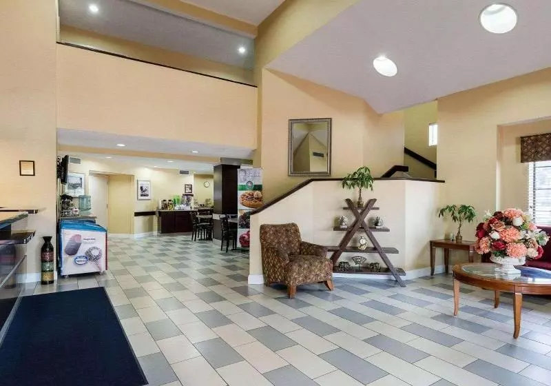 בית מלון כפרי Quality Inn Baytown  Houston East