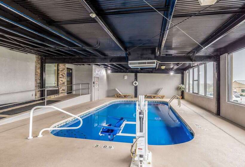 فندق Quality Inn