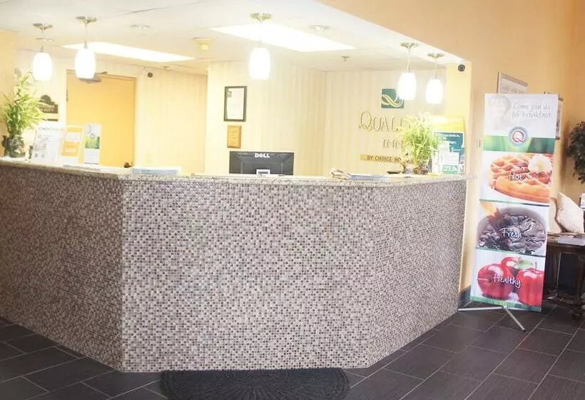 호텔 Quality Inn