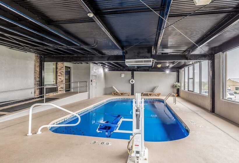 فندق Quality Inn