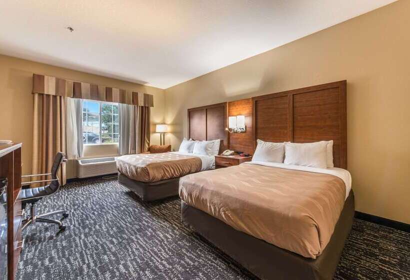 فندق Quality Inn & Suites Hendersonville Flat Rock
