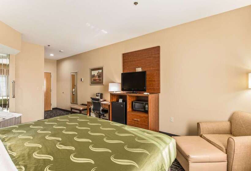 فندق Quality Inn & Suites Hendersonville Flat Rock