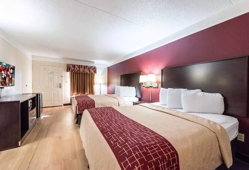 בית מלון כפרי Red Roof Inn & Suites Clinton, Tn