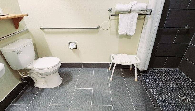 Отель Super 8 By Wyndham Temple I35