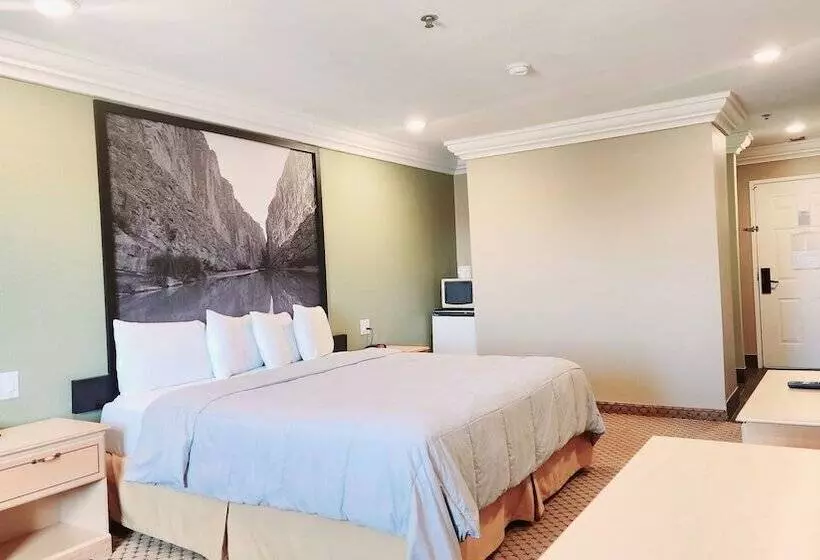 호텔 Super 8 By Wyndham Temple I35