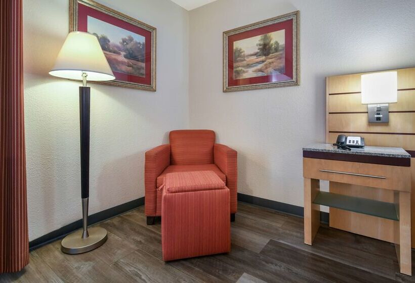 Surestay Plus Hotel By Best Western Tarboro