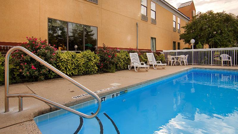 Surestay Plus Hotel By Best Western Tarboro