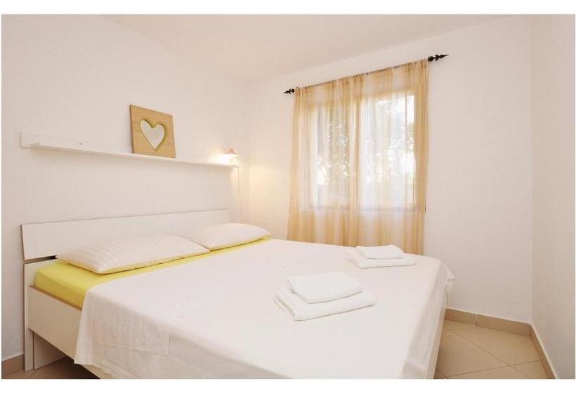 Amazing Apartment In Vodice With Kitchen