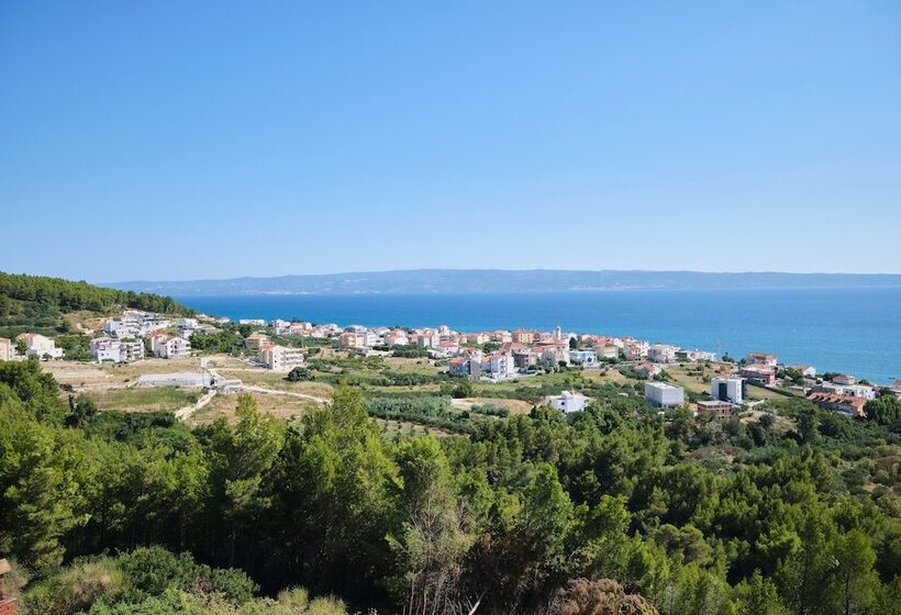 Seaview Apartment Kia By Litto