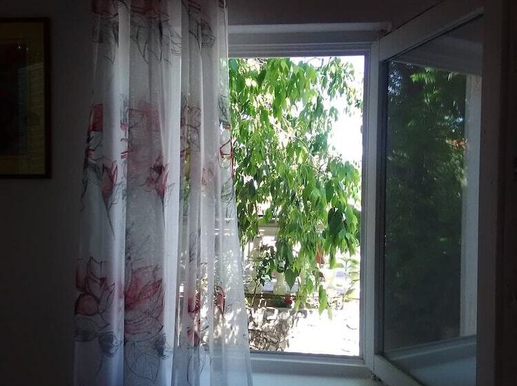 Huge Terrace With Sea View Of The Bay