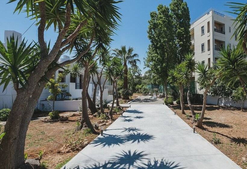 Mid Century Modern Villa Vintage Charm